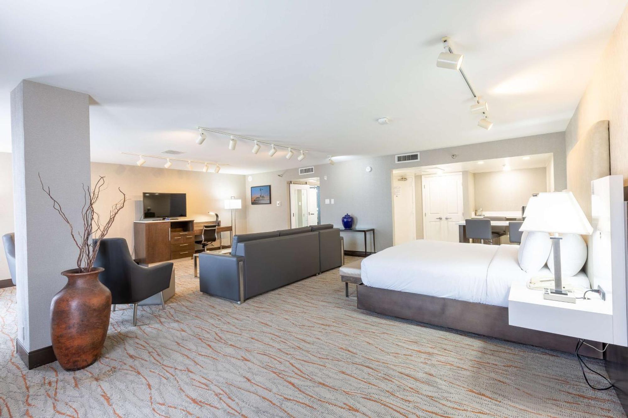 Doubletree By Hilton Dallas/Richardson Buitenkant foto